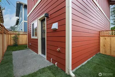 212 Carolina St, Bellingham, WA 98225 - Photo 25