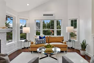 318 NE 59th St, Seattle, WA 98105 - Photo 5