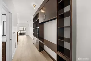 1026 NE 65th St, Seattle, WA 98115 - Photo 5