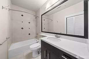 1026 NE 65th St, Seattle, WA 98115 - Photo 27