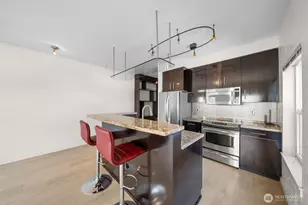 1026 NE 65th St, Seattle, WA 98115 - Photo 13