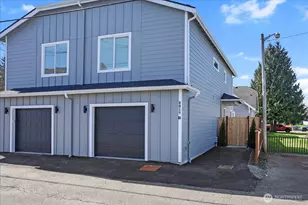2217 Hoyt Ave, Everett, WA 98201 - Photo 1