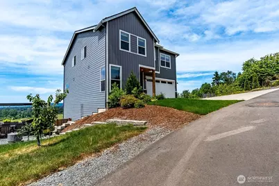 7817 92nd Place NE, Marysville, WA 98270 - Photo 3