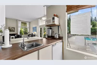 15964 NE 15th Street #A10, Bellevue, WA 98008 - Photo 39