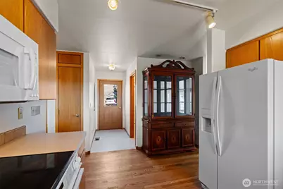 723 Burbank Creek Road, Yakima, WA 98901 - Photo 13