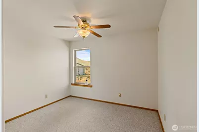 723 Burbank Creek Road, Yakima, WA 98901 - Photo 15
