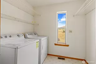 723 Burbank Creek Rd, Yakima, WA 98901 - Photo 21