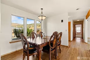723 Burbank Creek Rd, Yakima, WA 98901 - Photo 5