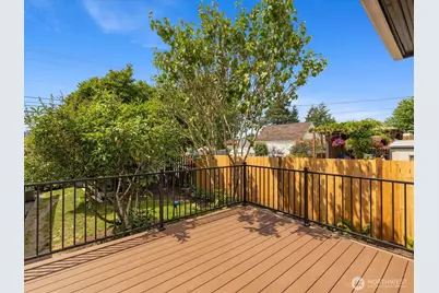 1218 E Marine View Drive, Everett, WA 98201 - Photo 29