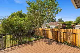 1218 E Marine View Dr, Everett, WA 98201 - Photo 29