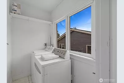 1218 E Marine View Drive, Everett, WA 98201 - Photo 25