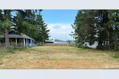 328 Mizzen Street NW, Ocean Shores, WA 98569 - Photo 1