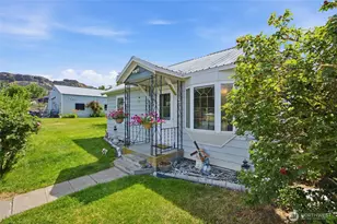 119 Washington Pl, Electric City, WA 99123 - Photo 1