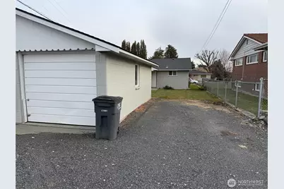 31 39 F Street NW, Ephrata, WA 98823 - Photo 13