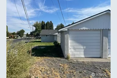31 39 F Street NW, Ephrata, WA 98823 - Photo 27