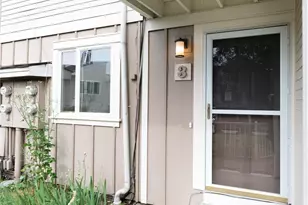 12716 NE 120th St, Kirkland, WA 98034 - Photo 15