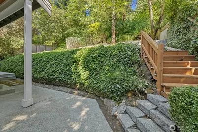 2424 108th Avenue NE, Bellevue, WA 98004 - Photo 35
