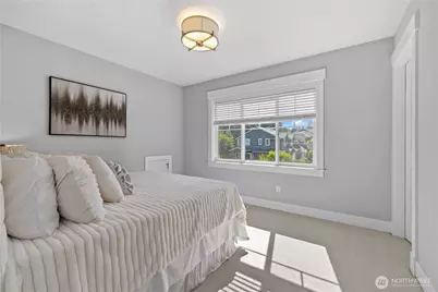 2424 108th Avenue NE, Bellevue, WA 98004 - Photo 29