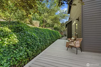 2424 108th Avenue NE, Bellevue, WA 98004 - Photo 33