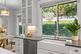2424 108th Ave NE, Bellevue, WA 98004 - Photo 13