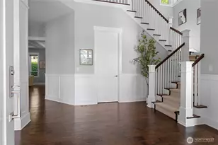 2424 108th Ave NE, Bellevue, WA 98004 - Photo 3