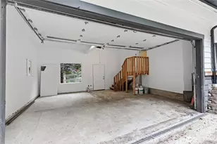 10953 N Madison Ave NE, Bainbridge Island, WA 98110 - Photo 11