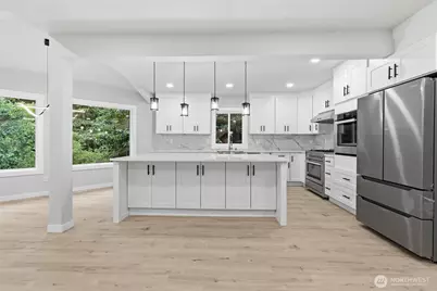 10953 N Madison Avenue NE, Bainbridge Island, WA 98110 - Photo 7