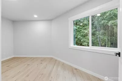 10953 N Madison Avenue NE, Bainbridge Island, WA 98110 - Photo 21