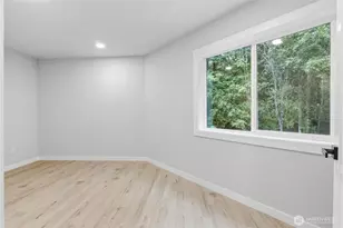 10953 N Madison Ave NE, Bainbridge Island, WA 98110 - Photo 21
