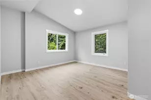 10953 N Madison Ave NE, Bainbridge Island, WA 98110 - Photo 17