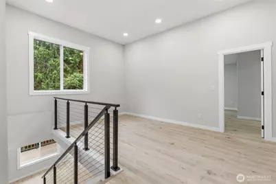 10953 N Madison Avenue NE, Bainbridge Island, WA 98110 - Photo 15