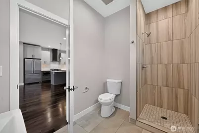 11838 79th Avenue S, Seattle, WA 98178 - Photo 13