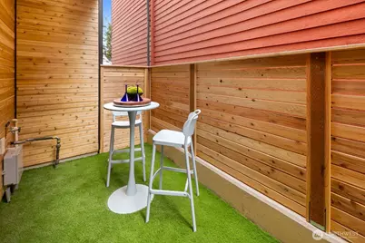 5253 B California Avenue SW, Seattle, WA 98136 - Photo 7