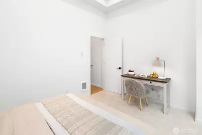 5253 B California Avenue SW, Seattle, WA 98136 - Photo 15