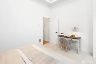 5253 B California Ave SW, Seattle, WA 98136 - Photo 15