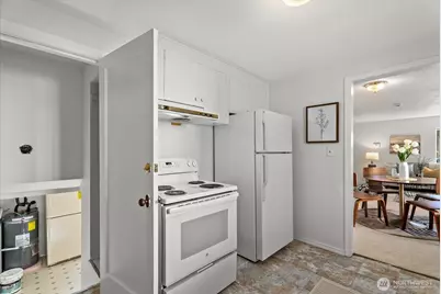 2131 S Bennett Street, Seattle, WA 98108 - Photo 11