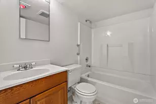 2131 S Bennett St, Seattle, WA 98108 - Photo 19