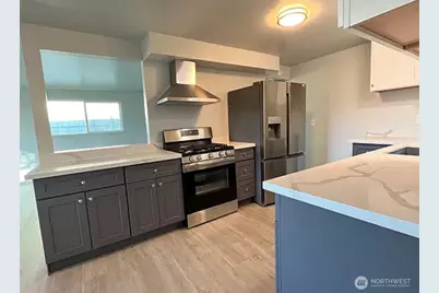 1023 S Trafton Street, Tacoma, WA 98405 - Photo 5