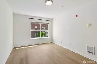 621 5th Avenue N #103, Seattle, WA 98109 - Photo 11