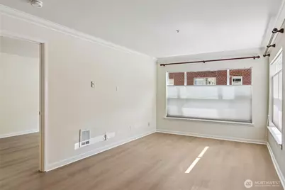 621 5th Avenue N #103, Seattle, WA 98109 - Photo 1