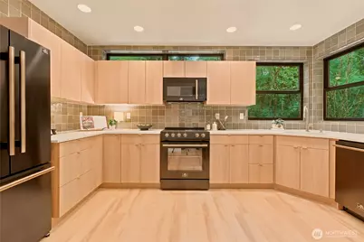 14151 Komedal Road NE, Bainbridge Island, WA 98110 - Photo 9
