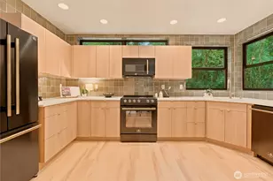 14151 Komedal Rd NE, Bainbridge Island, WA 98110 - Photo 9