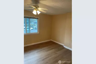 2305 S Pinebrook Lane, Des Moines, WA 98198 - Photo 21