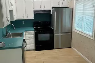 2305 S Pinebrook Ln, Des Moines, WA 98198 - Photo 11