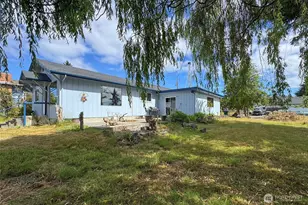 915 W 11th St, Port Angeles, WA 98363 - Photo 33