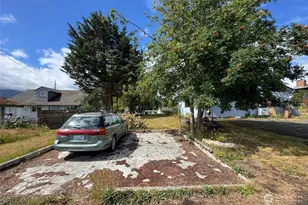 915 W 11th St, Port Angeles, WA 98363 - Photo 25