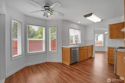703 NW 114th St, Vancouver, WA 98685 - Photo 17