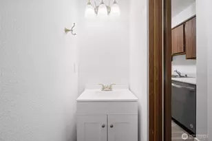 1555 Union Ave NE, Renton, WA 98059 - Photo 7