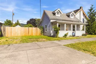 336 SW 3rd Ave, Castle Rock, WA 98611 - Photo 3