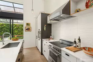 4670 Flying Goat Ave NE, Bainbridge Island, WA 98110 - Photo 13